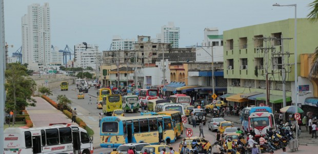 http://www.habiafrica.de/wp/wp-content/uploads/2015/08/40.-Alltäglicher-Nachmittags-verkehr-in-Cartagena-de-Indias_2.jpg