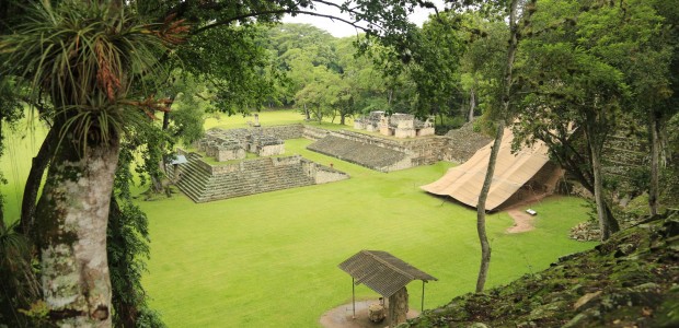 http://www.habiafrica.de/wp/wp-content/uploads/2015/10/24.-Blick-auf-die-Ruinen-von-Copán-Honduras_2.jpg
