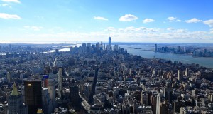 http://www.habiafrica.de/wp/wp-content/uploads/2015/12/47.-Blick-vom-Empire-State-Building-auf-Manhattan_2.jpg